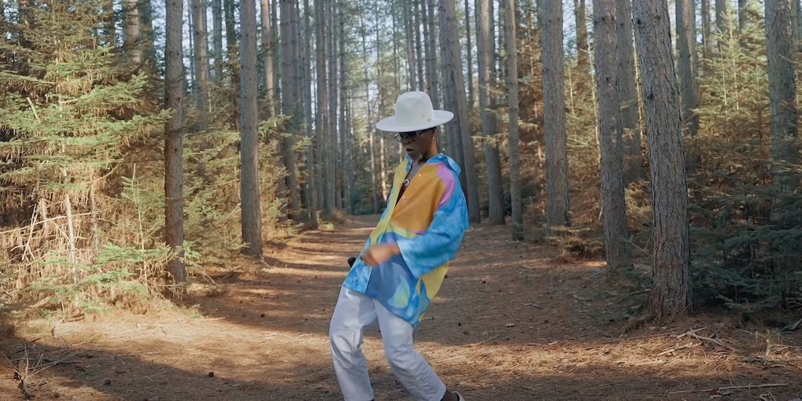 Hinter Live Pierre Kwenders Moonshine