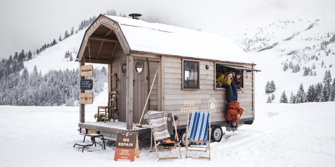 Patagonia pose sa caravane à Lyon ce week-end pour recoudre gratuitement vos vêtements usés