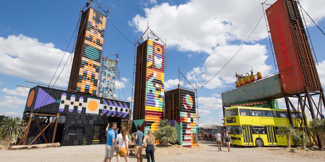 Transfert Le Grand Bazar ©Romain Charrier