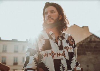A écouter : Fakear discute d’engagement écologique dans le podcast Music with a Cause
