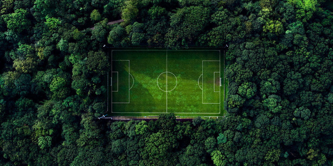 Écologie et football sont-ils vraiment incompatibles ?