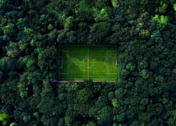 Écologie et football sont-ils vraiment incompatibles ?