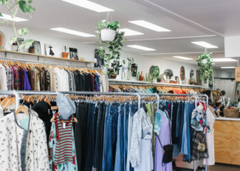 Le site de seconde main Vestiaire Collective va bannir la fast fashion de son offre