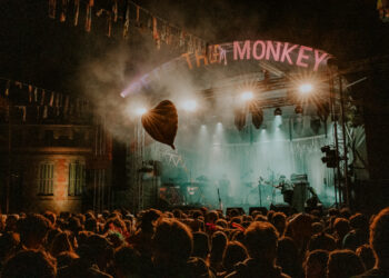 En Normandie, le festival Pete the Monkey revient cet été, plus engagé et envoûtant que jamais