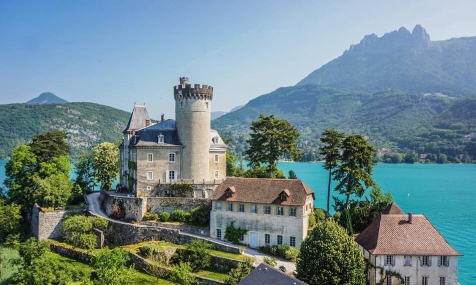 Annecy : Gael Faure chantera Jean Giono et le monde paysan dans un château du XVᵉ siècle