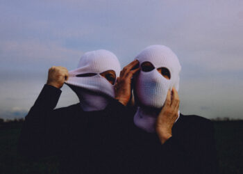 1 - Cover Poudrière ©Ameline Vildaer