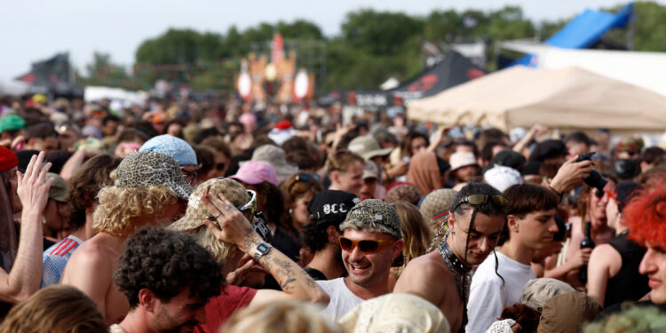 Teknival Bourges 2026 ©AFP/Kenzo TRIBOUILLARD